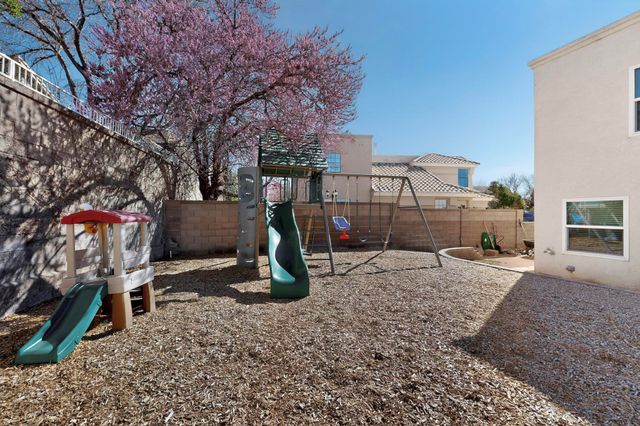 8808 Freemont Ellis Court NE, Albuquerque, NM 87122