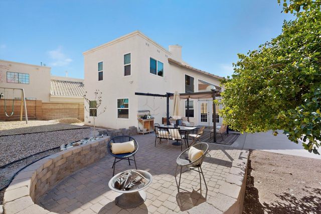 8808 Freemont Ellis Court NE, Albuquerque, NM 87122