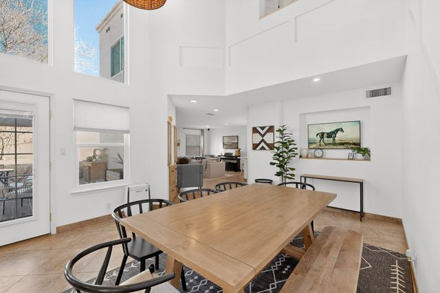 8808 Freemont Ellis Court NE, Albuquerque, NM 87122