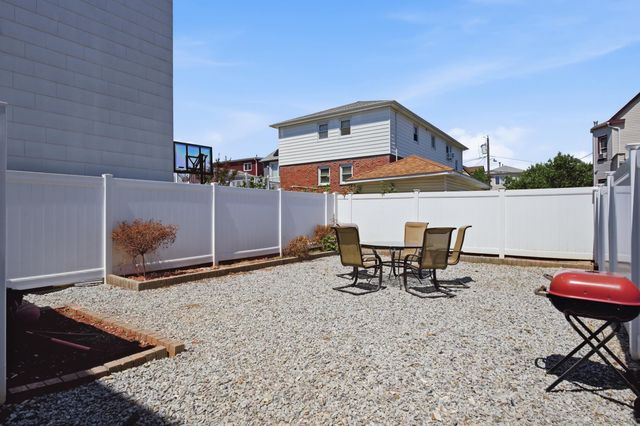 255 KENNEDY BLVD, Bayonne, NJ 07002