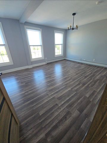 255 KENNEDY BLVD, Bayonne, NJ 07002