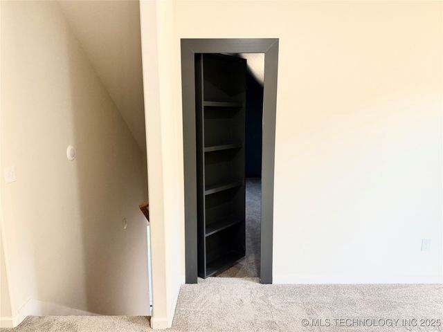 2006 W Driftwood Drive, Claremore, OK 74017