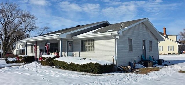 176 S Dixie Highway, St. Anne, IL 60964