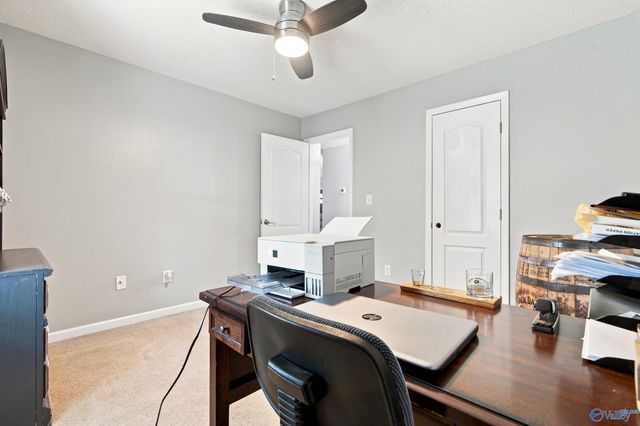 203 Turkey Point Drive, New Market, AL 35761
