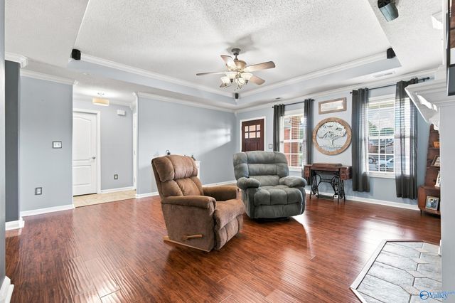 203 Turkey Point Drive, New Market, AL 35761