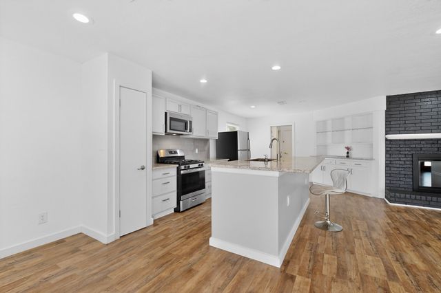 1545 Drury Drive, Dallas, TX 75232