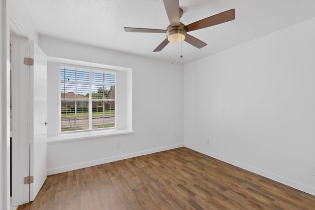 1545 Drury Drive, Dallas, TX 75232