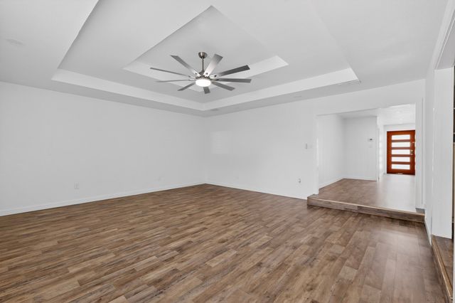 1545 Drury Drive, Dallas, TX 75232