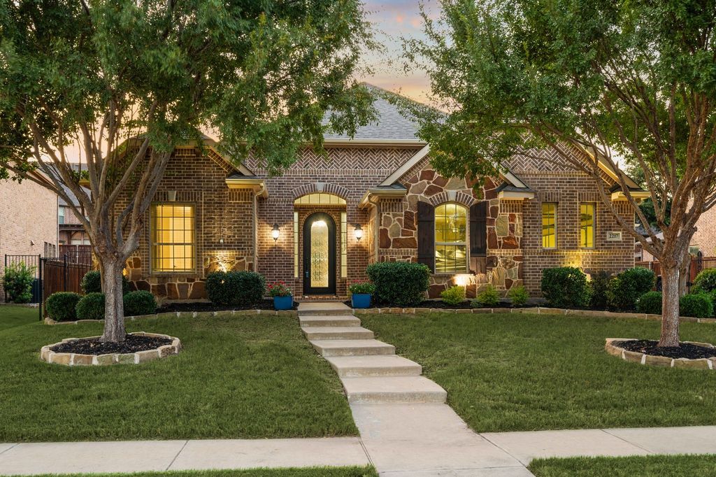 2217 Glasgow Drive, Trophy Club, TX 76262