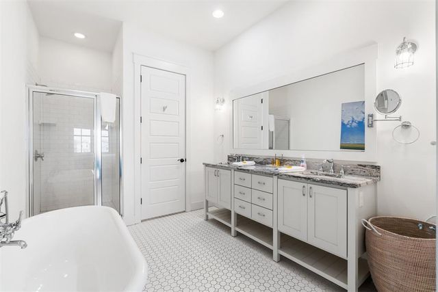 29 Water Street 8, Carlton Landing, OK 74432