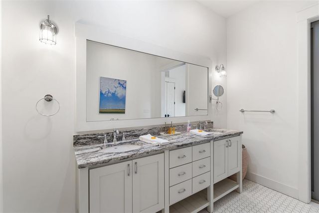 29 Water Street 8, Carlton Landing, OK 74432