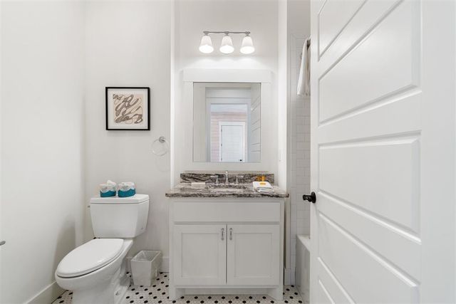 29 Water Street 8, Carlton Landing, OK 74432