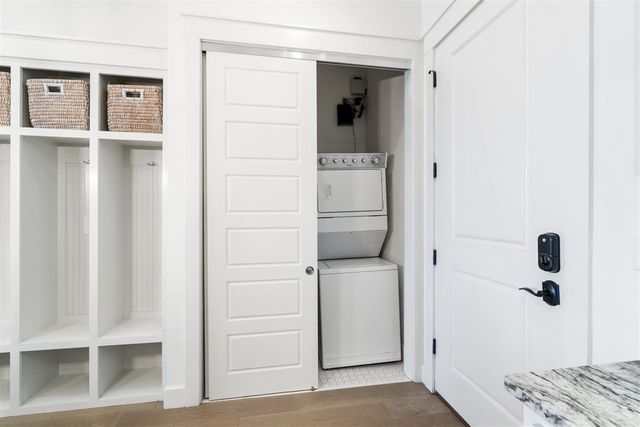 29 Water Street 8, Carlton Landing, OK 74432