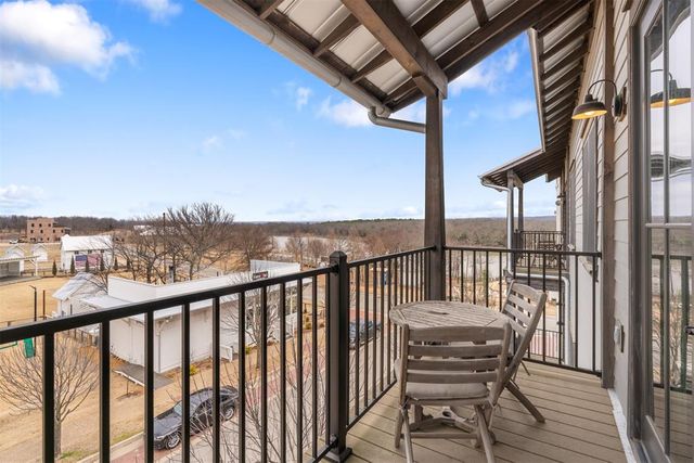 29 Water Street 8, Carlton Landing, OK 74432