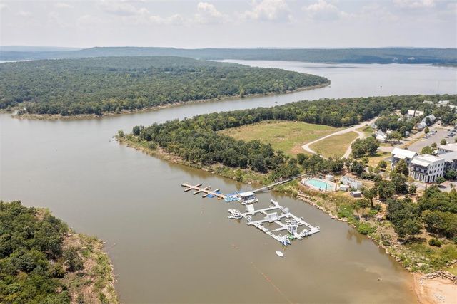 29 Water Street 8, Carlton Landing, OK 74432