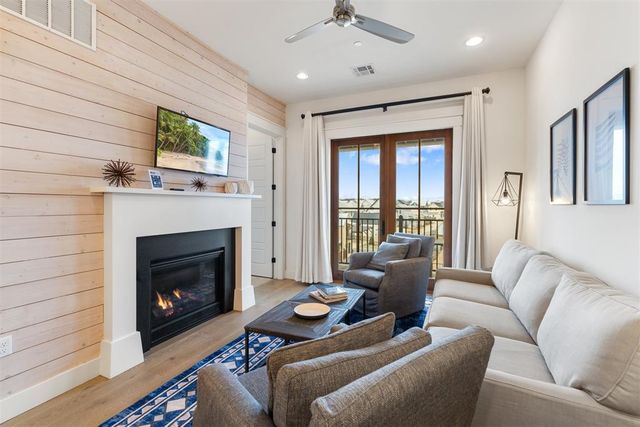 29 Water Street 8, Carlton Landing, OK 74432