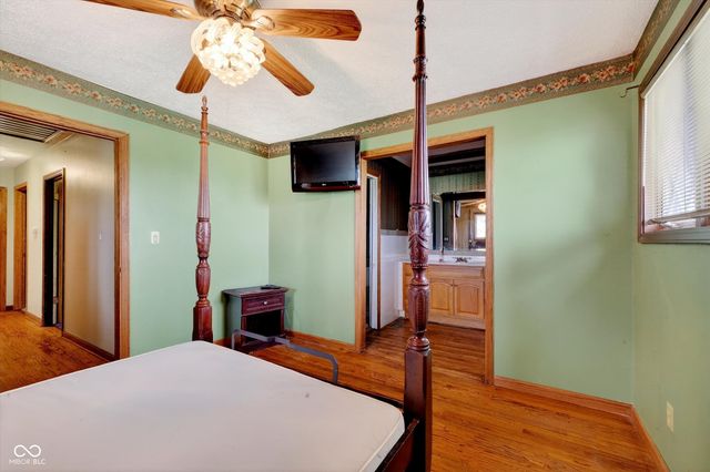 6911 E Raymond Street, Indianapolis, IN 46239