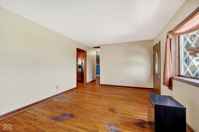 6911 E Raymond Street, Indianapolis, IN 46239