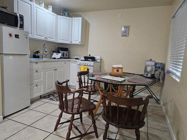 2512 Arthur Street, Hollywood, FL 33020