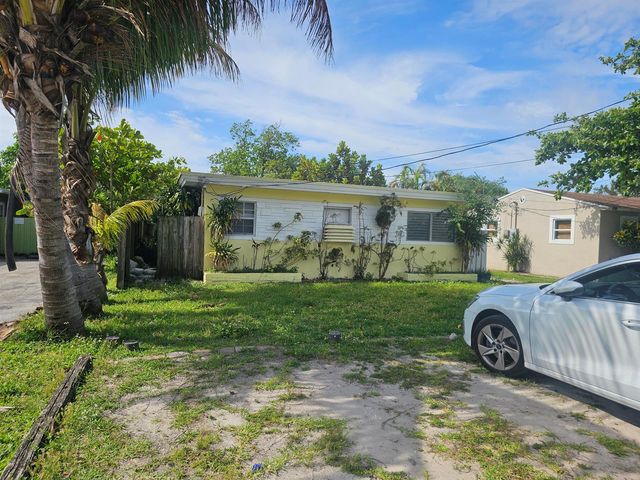 2512 Arthur Street, Hollywood, FL 33020