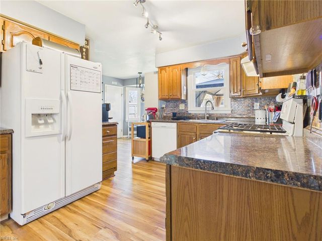 5509 Quarterpath GATE, Virginia Beach, VA 23455