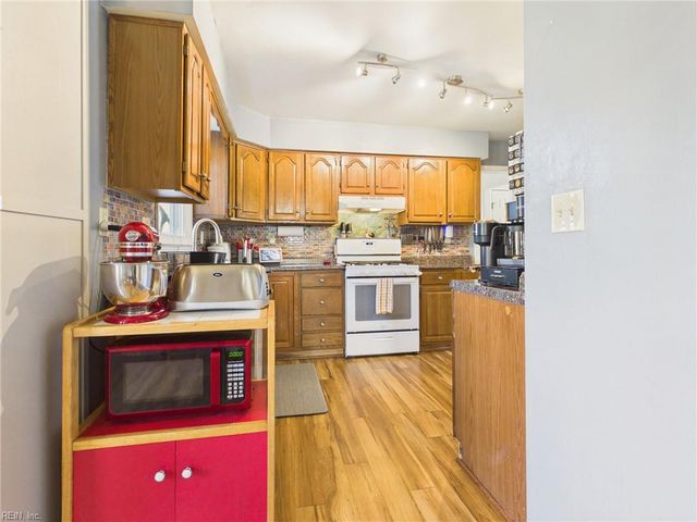 5509 Quarterpath GATE, Virginia Beach, VA 23455