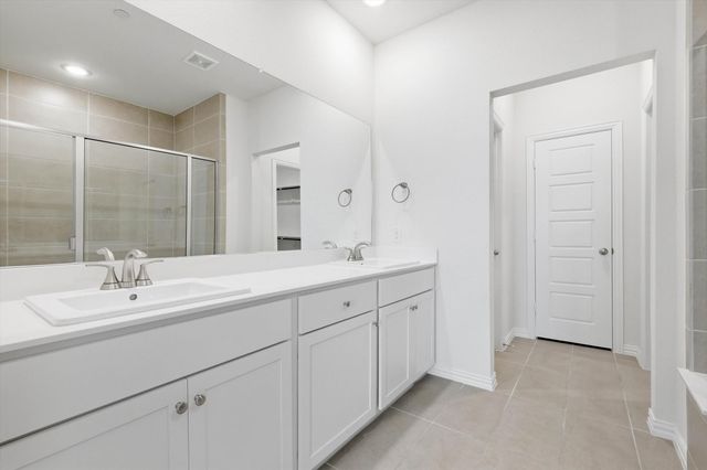 321 Ukiah Street, Lewisville, TX 75056