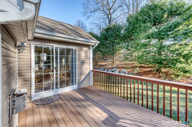 18 Compass Court 18, East Lyme, CT 06357