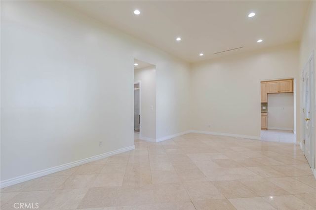 320 E Dryden Street, Glendale, CA 91207