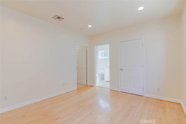 320 E Dryden Street, Glendale, CA 91207