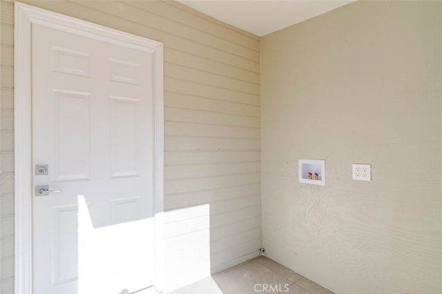 320 E Dryden Street, Glendale, CA 91207