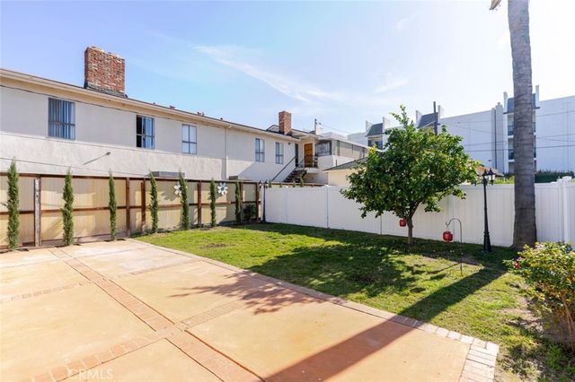 320 E Dryden Street, Glendale, CA 91207