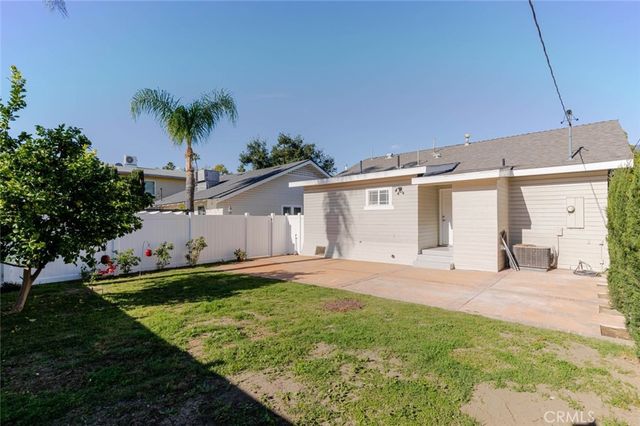 320 E Dryden Street, Glendale, CA 91207