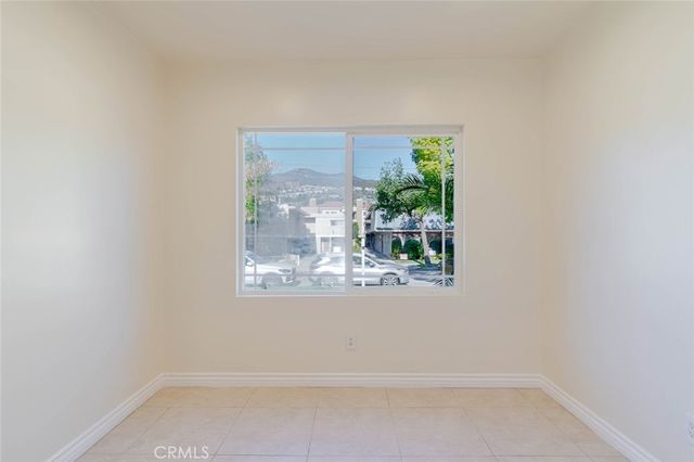 320 E Dryden Street, Glendale, CA 91207