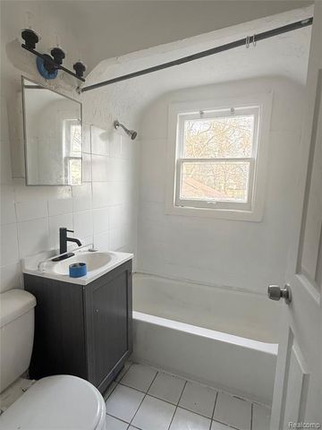 19336 Binder Street, Detroit, MI 48234