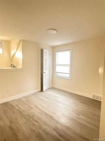 19336 Binder Street, Detroit, MI 48234