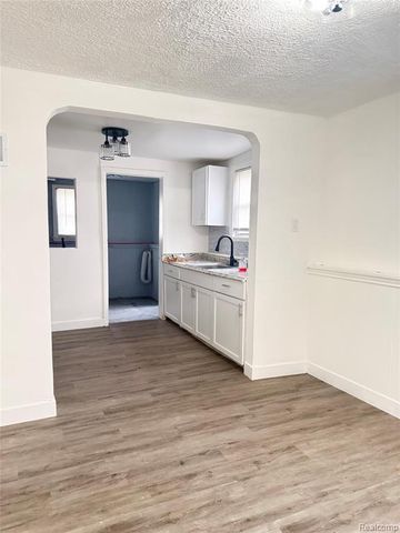 19336 Binder Street, Detroit, MI 48234