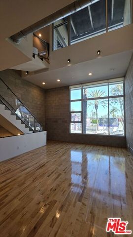 717 N Highland Avenue 9, Los Angeles, CA 90038