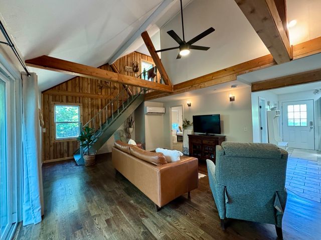 1345 E 310th Street, Flemington, MO 65650