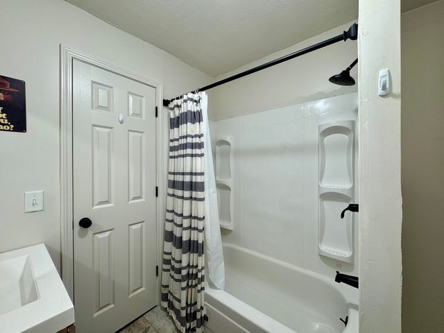 1345 E 310th Street, Flemington, MO 65650