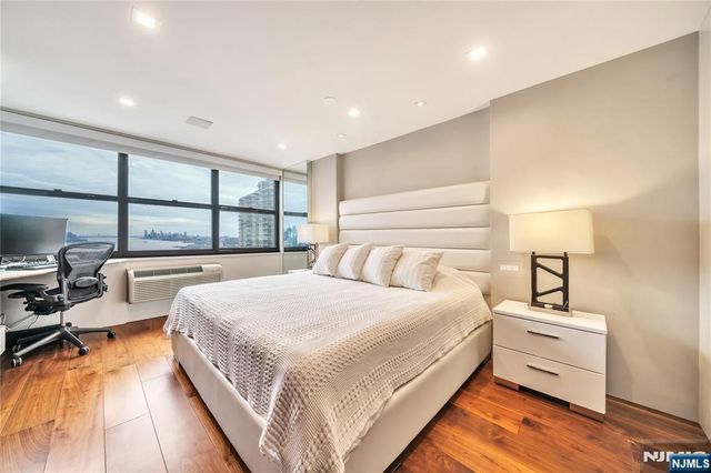 7000 Boulevard East 32C, Guttenberg, NJ 07093