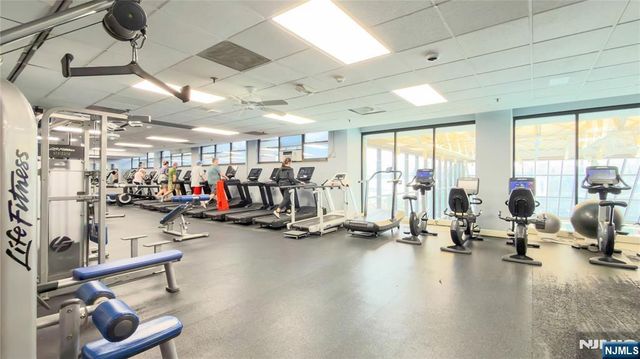 7000 Boulevard East 32C, Guttenberg, NJ 07093