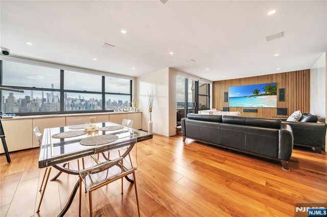 7000 Boulevard East 32C, Guttenberg, NJ 07093