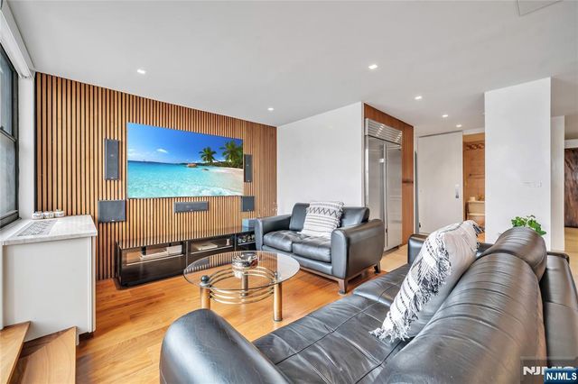 7000 Boulevard East 32C, Guttenberg, NJ 07093