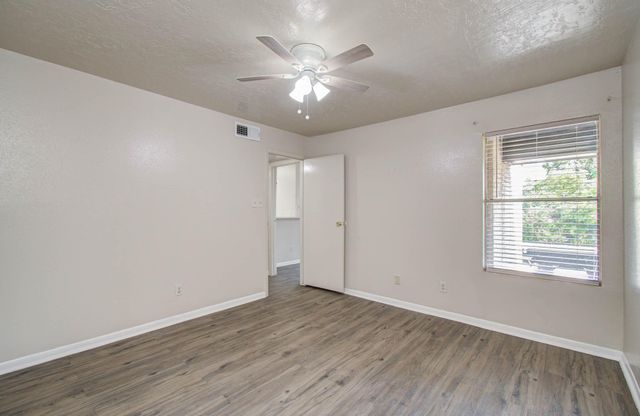 2021 Spenwick Drive 322, Houston, TX 77055