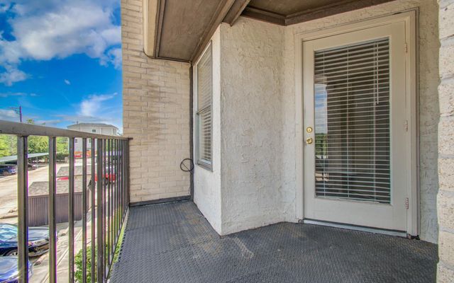 2021 Spenwick Drive 322, Houston, TX 77055