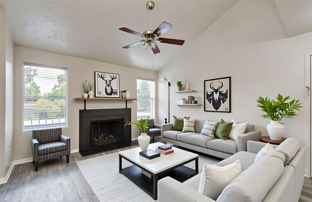 2021 Spenwick Drive 322, Houston, TX 77055