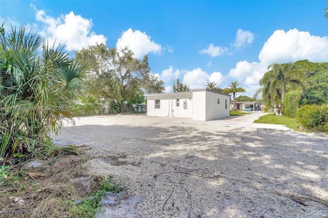 15955 NW 21st Ave, Miami Gardens, FL 33054