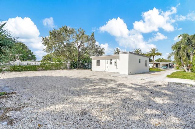 15955 NW 21st Ave, Miami Gardens, FL 33054