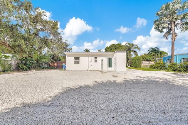 15955 NW 21st Ave, Miami Gardens, FL 33054